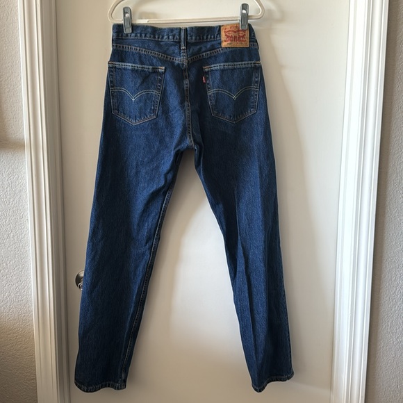 EUC Men's Levi's 505 Regular Fit Jeans - Picture 8 of 9